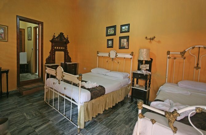 A bedroom at Casa Maria y Enddy in Trinidad, Cuba