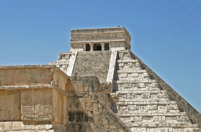The main pyramid at Chichen Itza