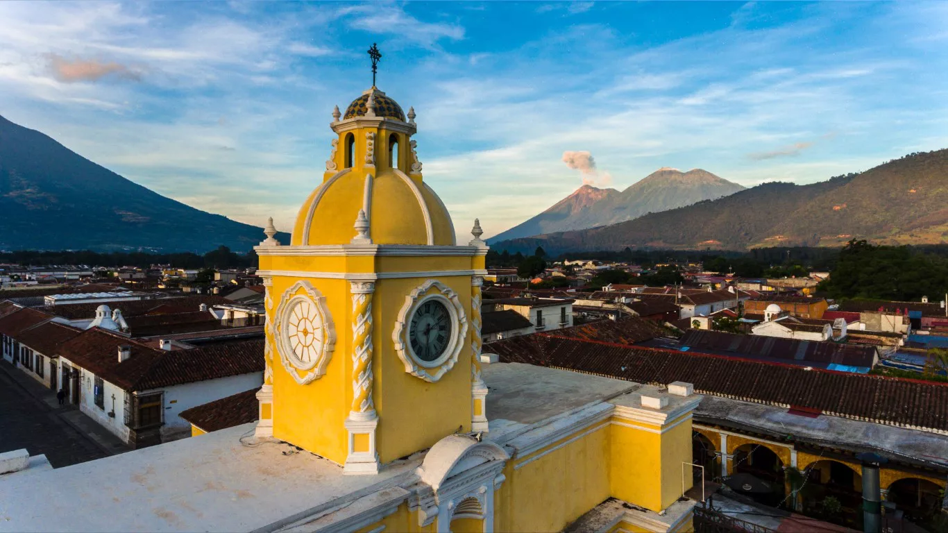 Arco de Santa Catalina Antigua Guatemala Beyond The Ordinary