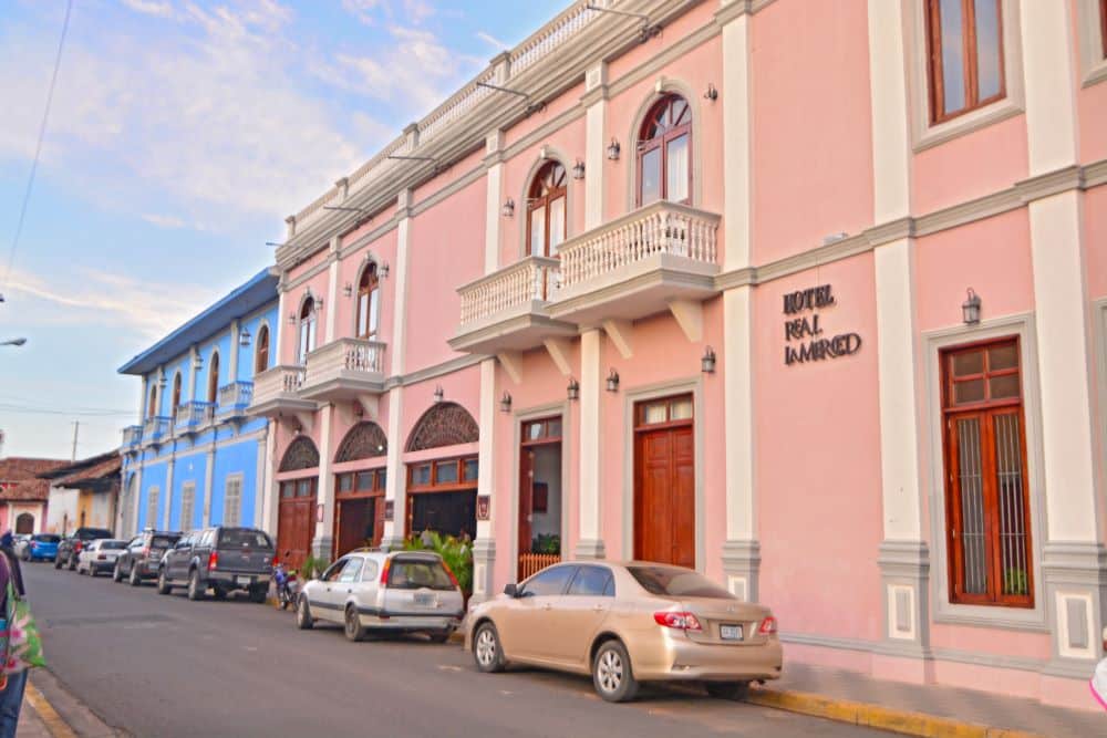 Hotel Real La Merced Exterior