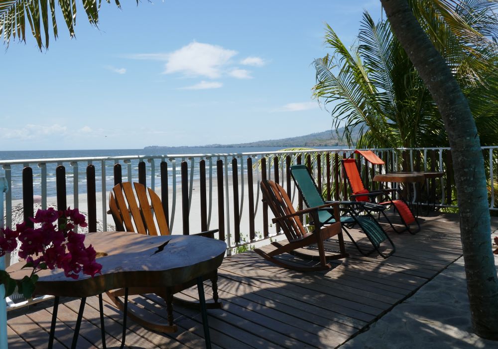 Hotel Villa Paraiso Pool Deck